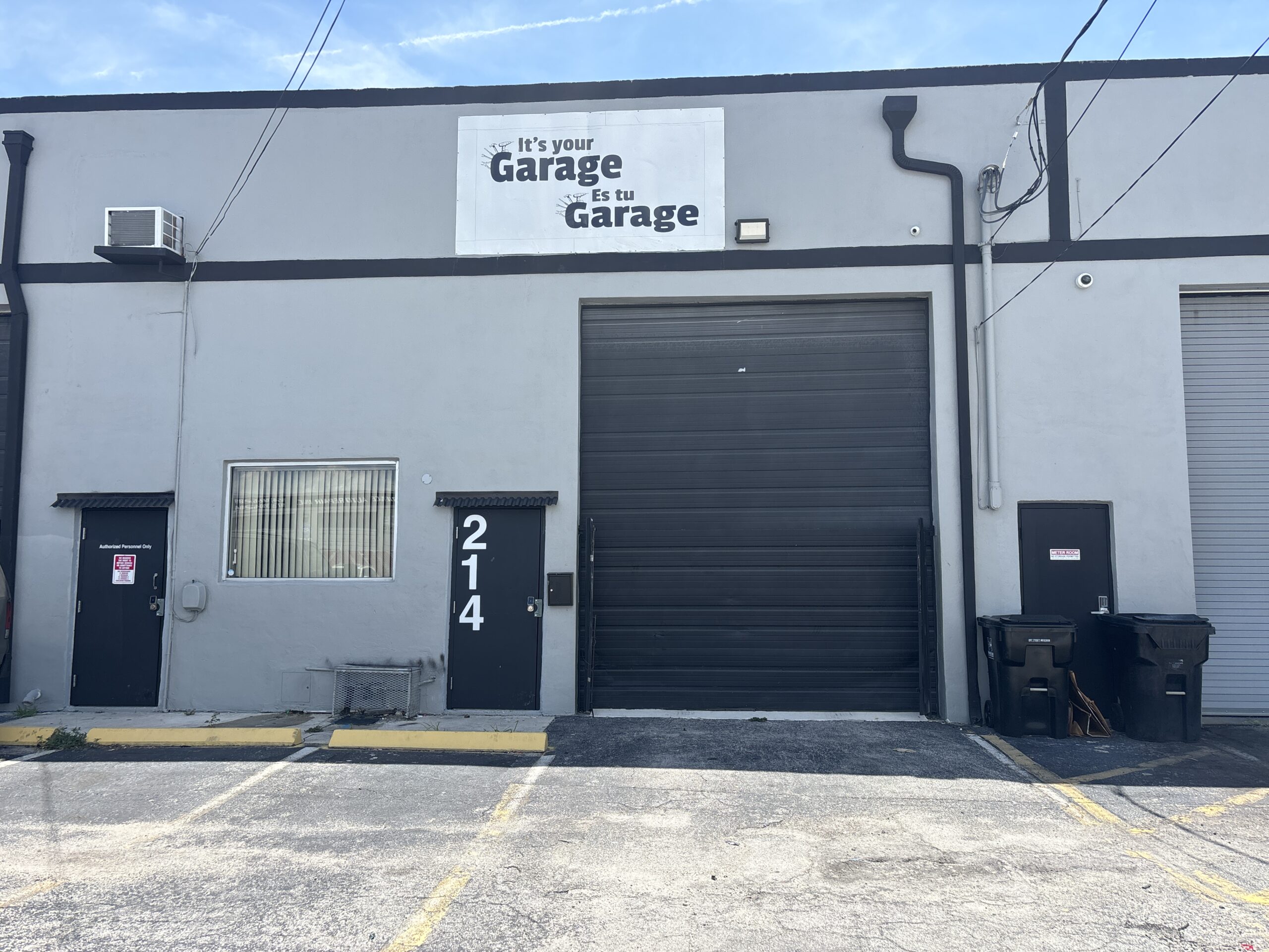 It’s Your Garage, a full-service auto repair center & DIY Garage Rental in Hallandale Beach